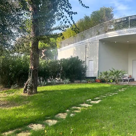 Laguna Garden *